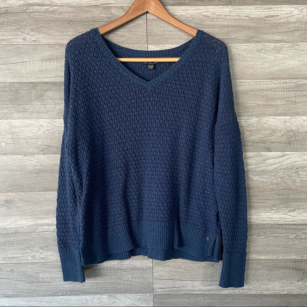 American Eagle Knit Sweater Womens Size Large Blue Casual Office Winter Top